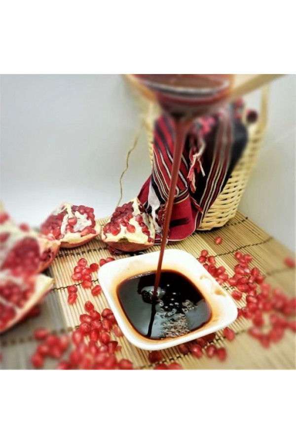 Karaman yöresel el yapımı nar ekşisi